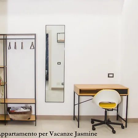 Casa E Per Vacanze Jasmine アパート *