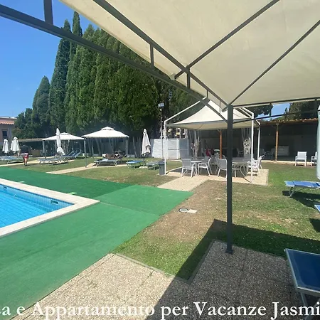 アパート Casa E Per Vacanze Jasmine ローマ
